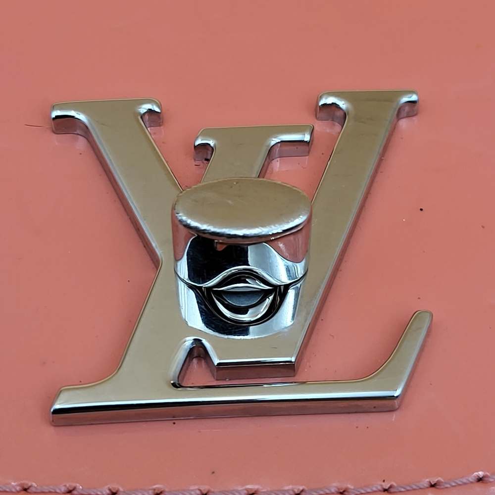 Louis Vuitton Monogram Vernis Pasadena, Authentic w/COA.. - Picture 8 of 16